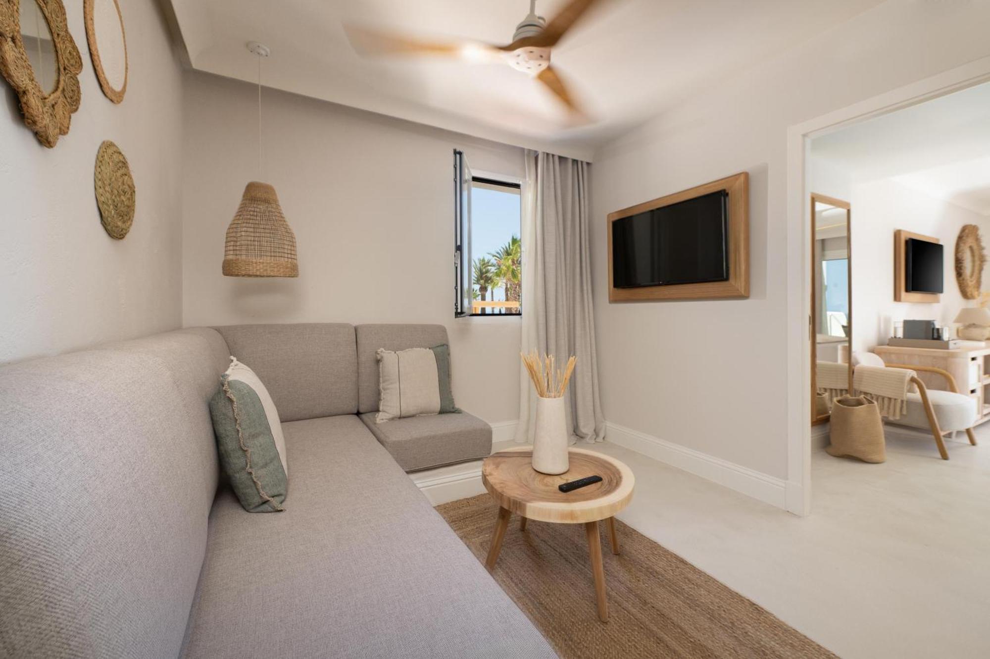 קוניל דה לה פרונטרה Daia Slow Beach Hotel Conil - Adults Only Recommended מראה חיצוני תמונה